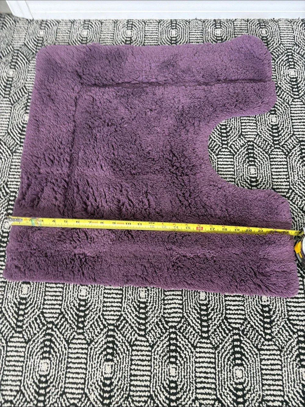 Abyss/Habidecor bath mat and contour rugs